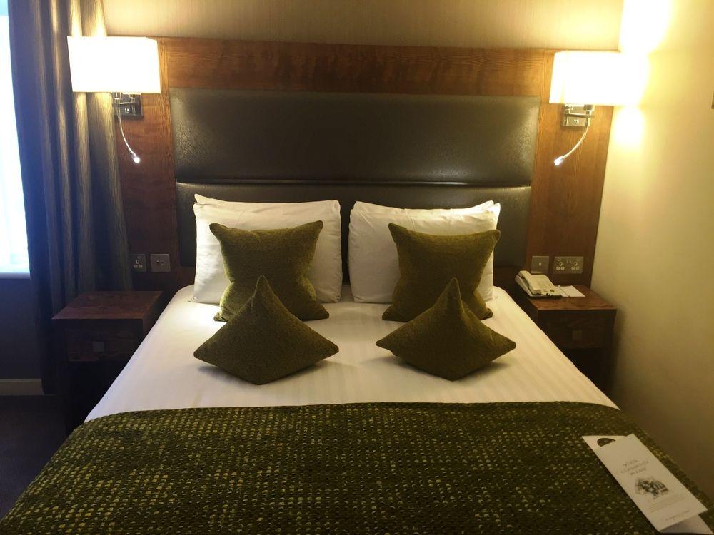 Cotswold Hotel